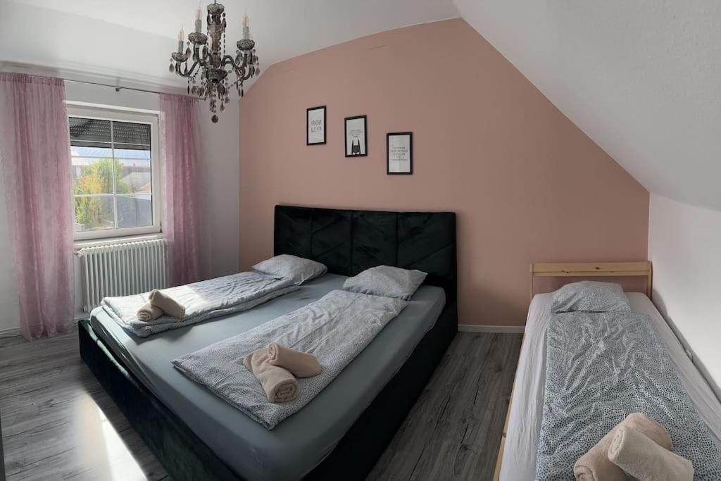 Willa Outlet Center House, Pool-Jacuzzi-Garden-Sundeck Parndorf Zewnętrze zdjęcie